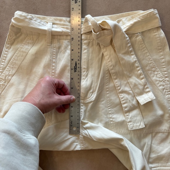 Madewell Griff Superwide-Leg Cargo Pants in Garment Dye • size 28•Vintage Canvas - Picture 6 of 9